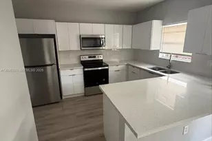 14773 SW 9th Ln, Miami, FL 33194 - Photo 2