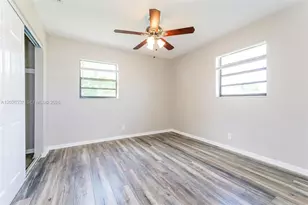 1389 Meadowbrook Dr, West Palm Beach, FL 33417 - Photo 12
