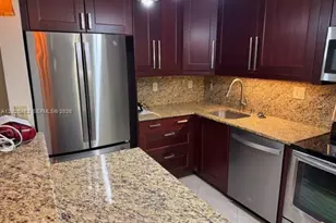 7178 Ashmont Cir, Tamarac, FL 33321 - Photo 4