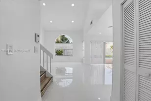 13209 NW 12th Ct, Sunrise, FL 33323 - Photo 4