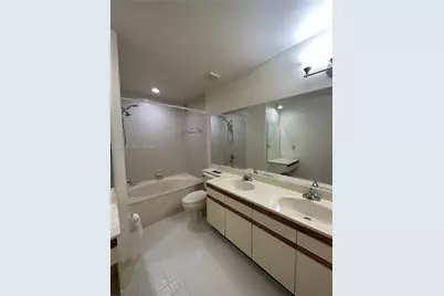 3176 Arbor Ln #2506, Hollywood, FL 33021 - Photo 38