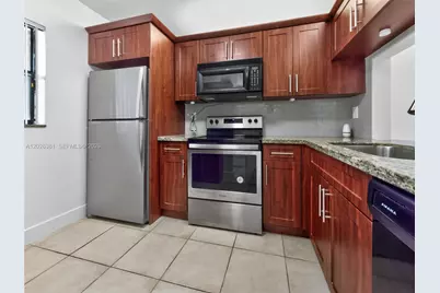 10616 NW 10th St #104, Pembroke Pines, FL 33026 - Photo 4