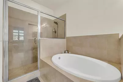 581 SE 34th Ter #0, Homestead, FL 33033 - Photo 22
