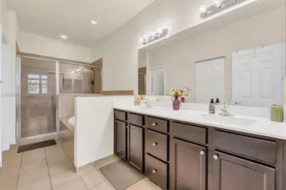 581 SE 34th Ter #0, Homestead, FL 33033 - Photo 20