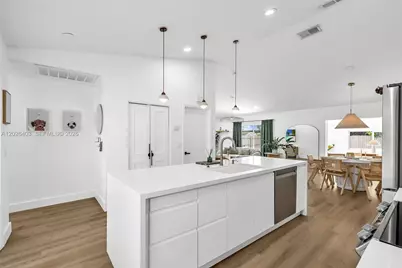 3260 SW 2nd Ct, Deerfield Beach, FL 33442 - Photo 16