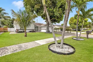 3260 SW 2nd Ct, Deerfield Beach, FL 33442 - Photo 12
