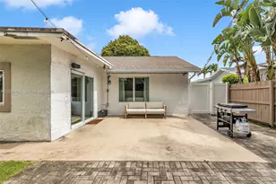 3260 SW 2nd Ct, Deerfield Beach, FL 33442 - Photo 30