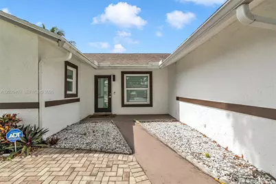 3260 SW 2nd Ct, Deerfield Beach, FL 33442 - Photo 14