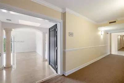 101 Sidonia Ave #404, Coral Gables, FL 33134 - Photo 8