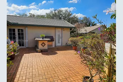 2350 NW 95th Ave, Coral Springs, FL 33065 - Photo 10