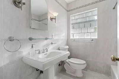 730 NE 116th St, Biscayne Park, FL 33161 - Photo 44