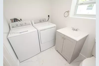 20720 NW 34 Avenue, Miami Gardens, FL 33056 - Photo 14