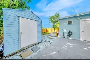 6812 Rio Pinar, North Lauderdale, FL 33068 - Photo 2