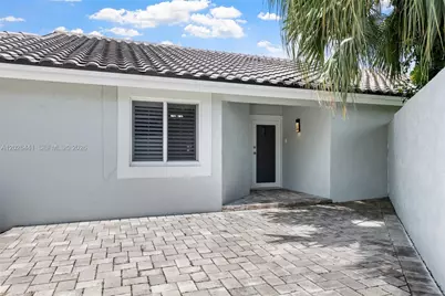 15037 Brighton Ln, Davie, FL 33331 - Photo 8