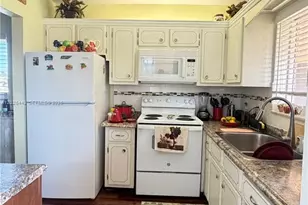 5300 Washington St, Hollywood, FL 33021 - Photo 2