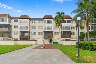 7100 NW 17th St #219, Plantation, FL 33313 - Photo 1