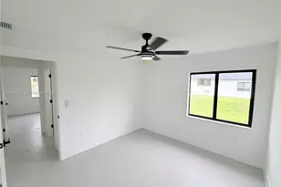 911 Cleveland Ave, Lehigh Acres, FL 33972 - Photo 40