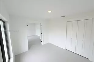 911 Cleveland Ave, Lehigh Acres, FL 33972 - Photo 8