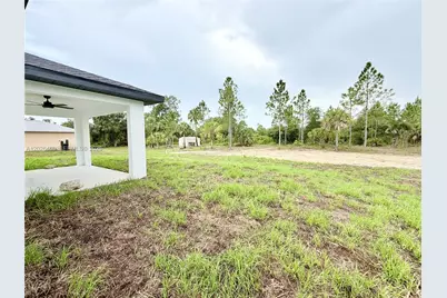 911 Cleveland Ave, Lehigh Acres, FL 33972 - Photo 50