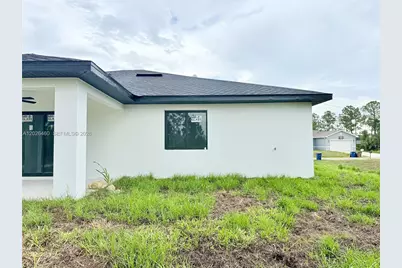 911 Cleveland Ave, Lehigh Acres, FL 33972 - Photo 60
