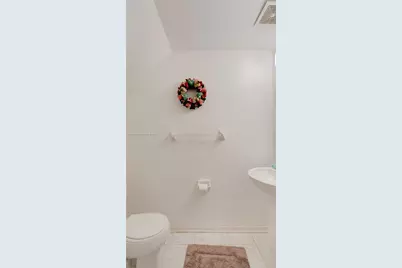 8054 Sanibel Dr, Tamarac, FL 33321 - Photo 20