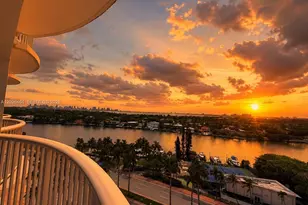 5401 Collins Ave, Miami Beach, FL 33140 - Photo 22