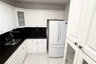 5201 NW 7th St, Miami, FL 33126 - Photo 6