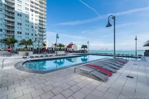 1155 Brickell Bay Dr, Miami, FL 33131 - Photo 2