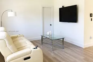 125 NW 197th St, Miami Gardens, FL 33169 - Photo 14