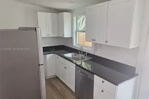 1121 NE 1st Ave., Fort Lauderdale, FL 33304 - Photo 2