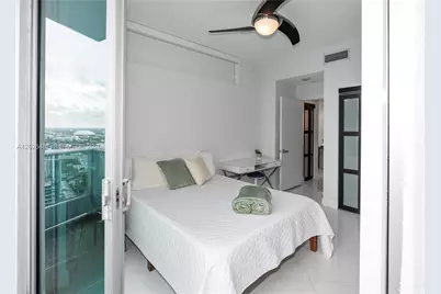 900 Biscayne Blvd #4412, Miami, FL 33132 - Photo 10