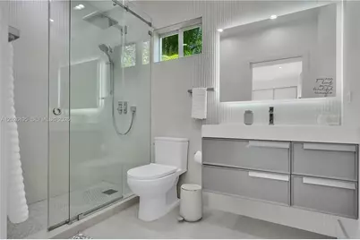 6111 SW 86th St, South Miami, FL 33143 - Photo 18