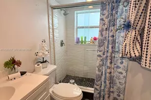 5985 Del Lago Cir, Sunrise, FL 33313 - Photo 8