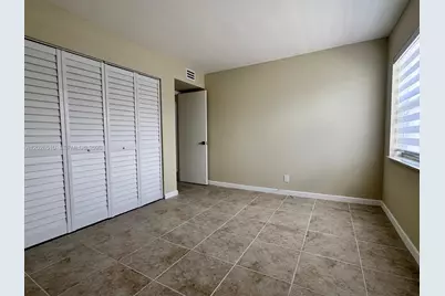 401 Golden Isles Dr #614, Hallandale Beach, FL 33009 - Photo 34