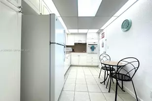 4001 S Ocean Dr, Hollywood, FL 33019 - Photo 2