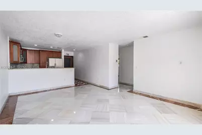 4390 W 12th Ln #18B, Hialeah, FL 33012 - Photo 10