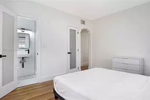 815 W 39, Miami Beach, FL 33140 - Photo 12