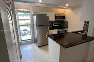 449 Swallow Dr, Miami Springs, FL 33166 - Photo 4