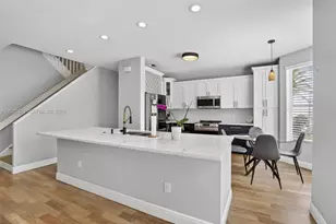 15782 NW 10th St, Pembroke Pines, FL 33028 - Photo 16