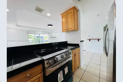 2033 Calais Dr #5, Miami Beach, FL 33141 - Photo 8