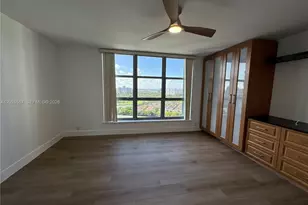 3530 Mystic Pointe Dr, Aventura, FL 33180 - Photo 38