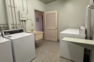 300 NE 14th Ave, Hallandale Beach, FL 33009 - Photo 20