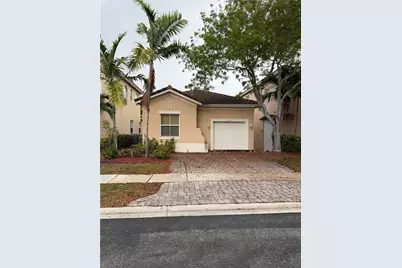 3951 NE 11th Dr, Homestead, FL 33033 - Photo 1