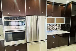 1094 Redwood St, Hollywood, FL 33019 - Photo 12