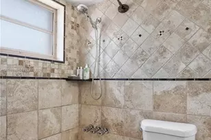180 NE 12th Ave, Hallandale Beach, FL 33009 - Photo 14