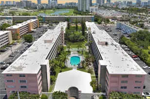 180 NE 12th Ave, Hallandale Beach, FL 33009 - Photo 18