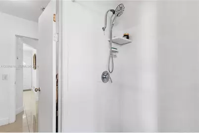 1831 NW 1st Ter, Pompano Beach, FL 33060 - Photo 12