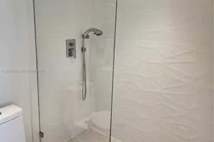 16558 NE 26th Ave, North Miami Beach, FL 33160 - Photo 12