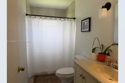 2 NE 110th St, Miami Shores, FL 33161 - Photo 12