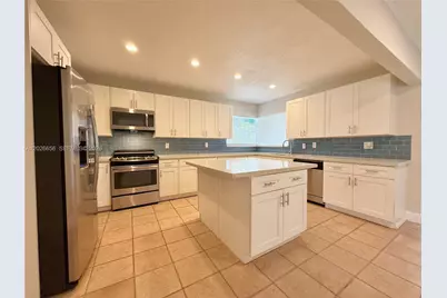 206 SE 3rd Pl, Dania Beach, FL 33004 - Photo 14
